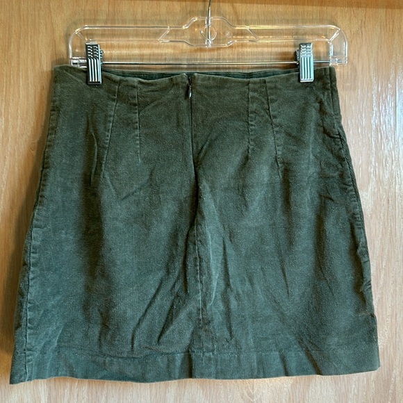 Cute altar’d state sage green corduroy faux wrap skirt with huge brown buttons! - Picture 3 of 6